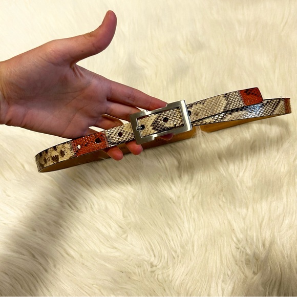 Vintage Saks Fifth Avenue Snakeskin Genuine Leather Belt Size Medium - Picture 4 of 5